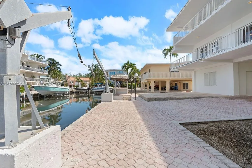 106 Lisbon Ct