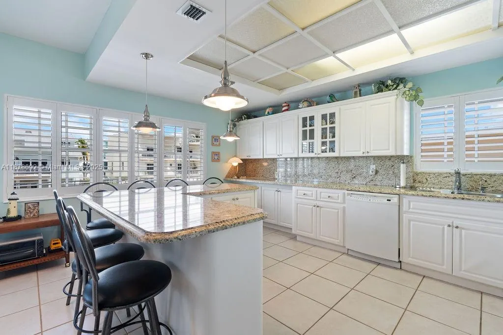106 Lisbon Ct