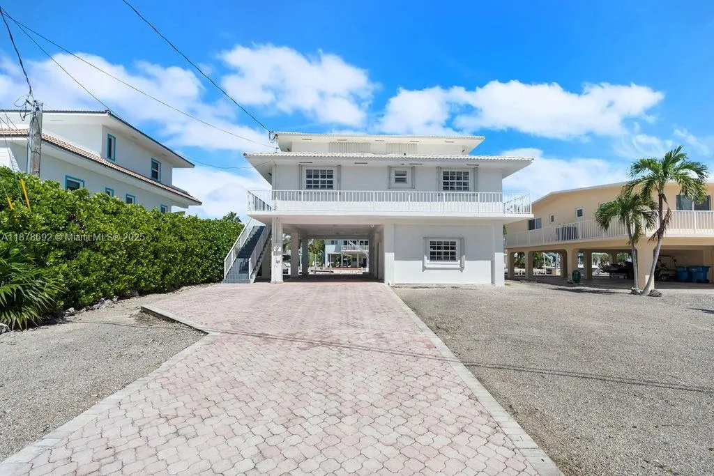 106 Lisbon Ct