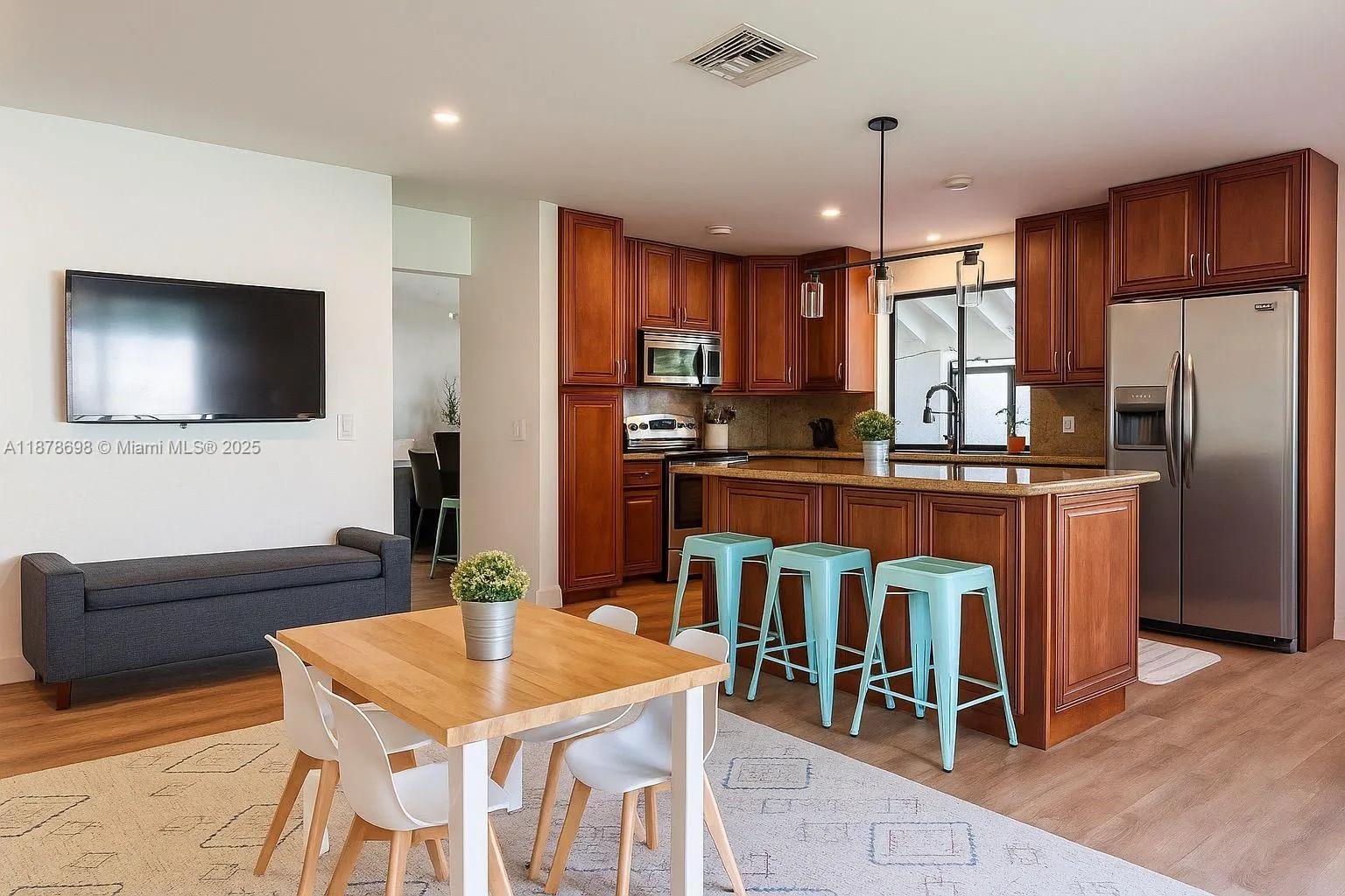 2155 Baton Rouge