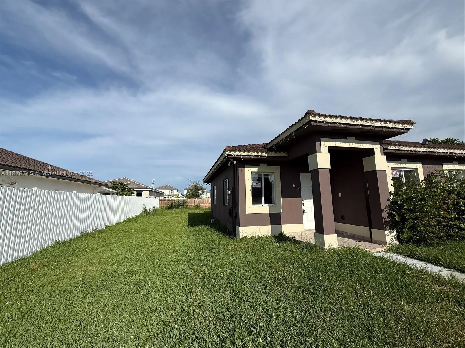 613 SE 14th Pl