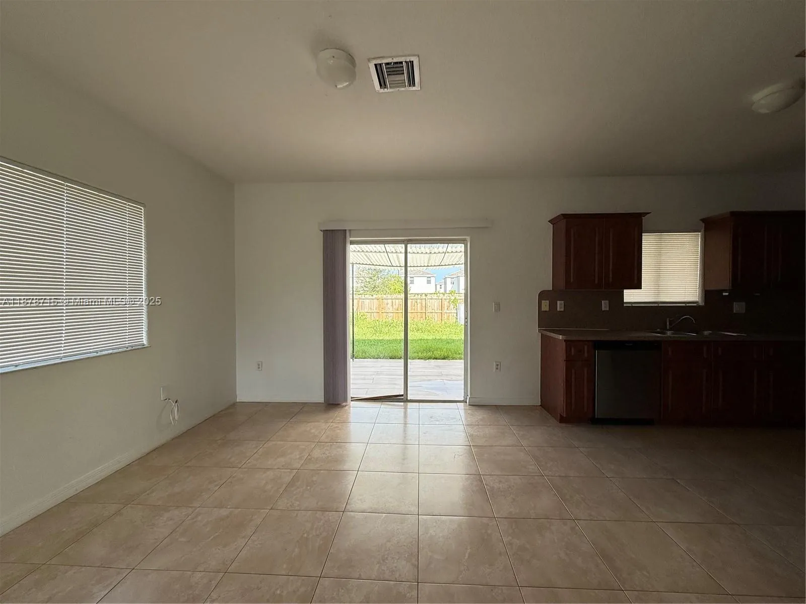 613 SE 14th Pl