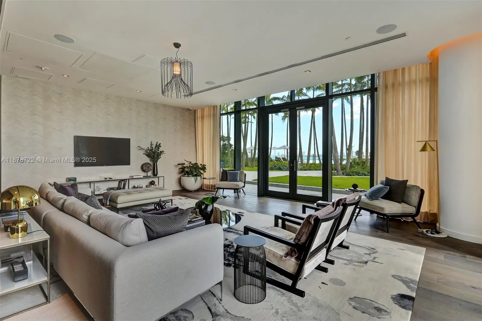 480 NE 31st St, #2806