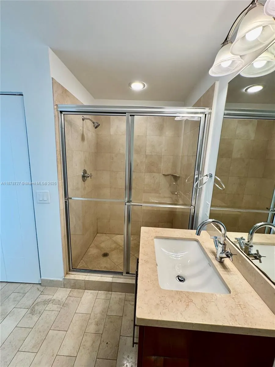 1111 SW 1st Ave, #3015-N