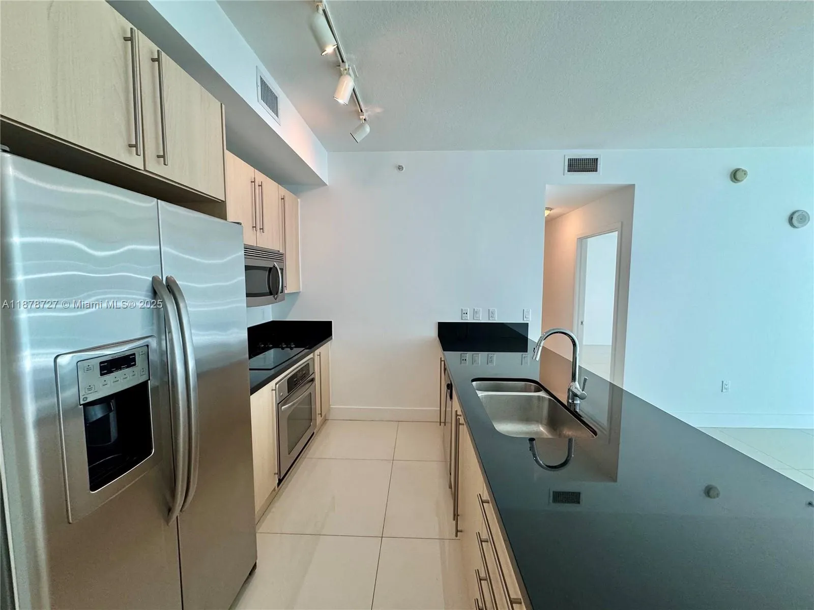 1111 SW 1st Ave, #3015-N