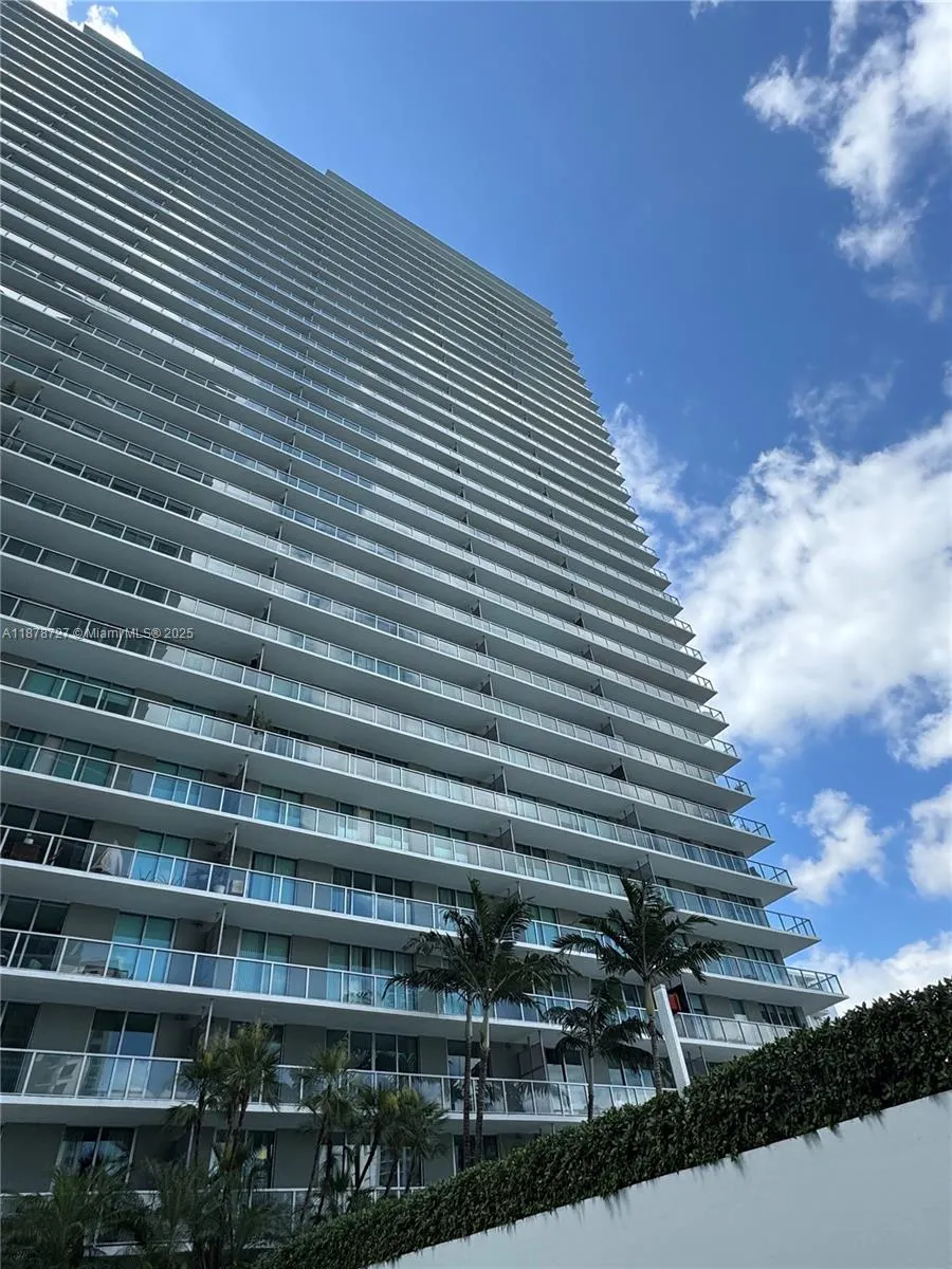 1111 SW 1st Ave, #3015-N