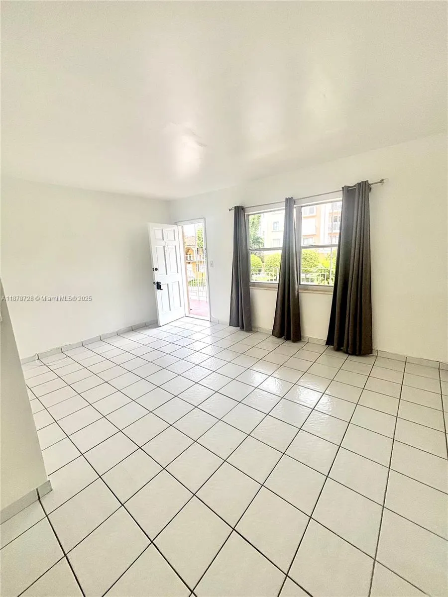 15 Alhambra Cir, #31