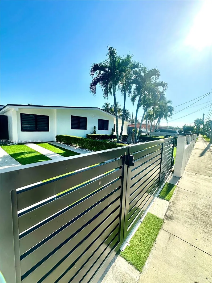 11401 SW 53rd Ter, #11401