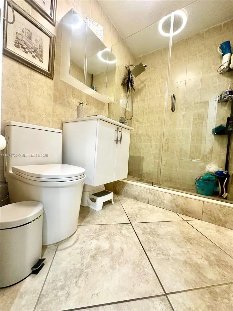 11401 SW 53rd Ter, #11401