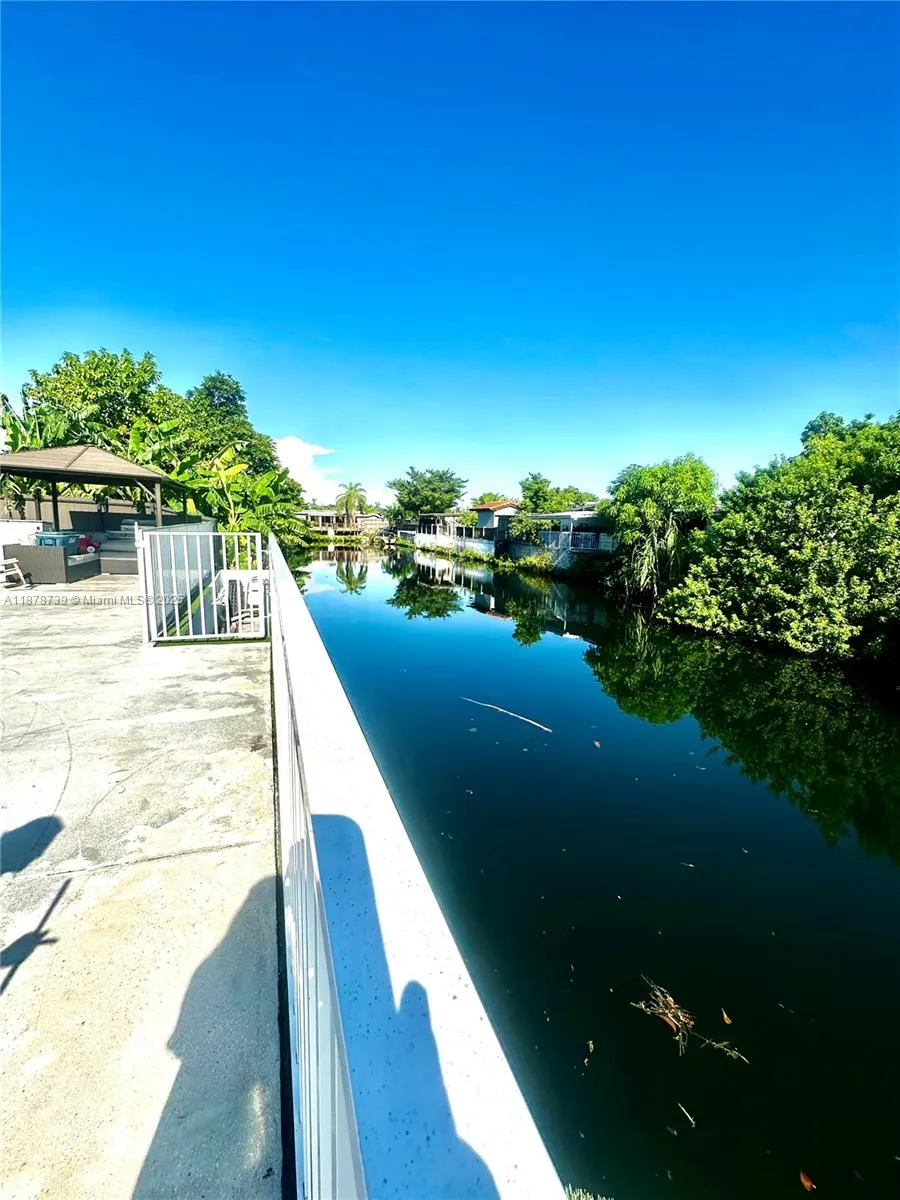 11401 SW 53rd Ter, #11401