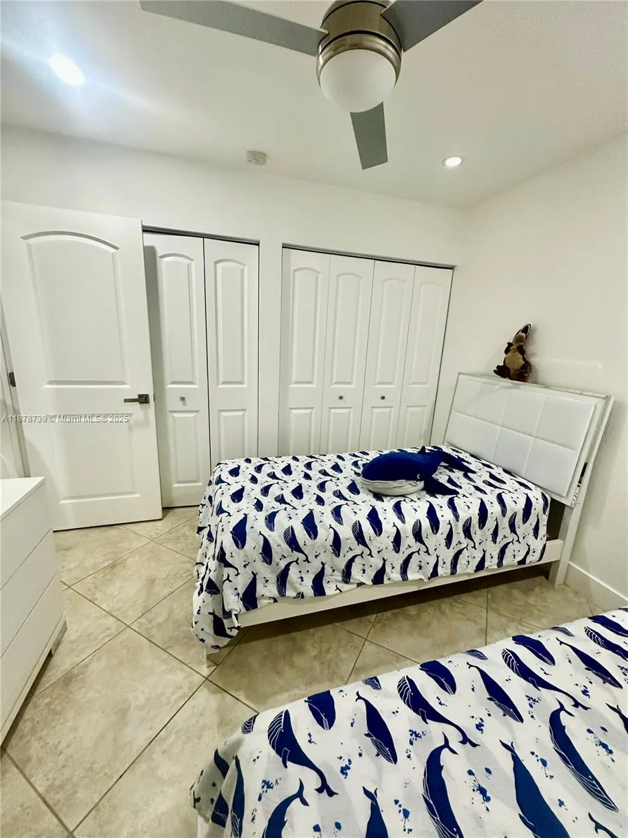 11401 SW 53rd Ter, #11401