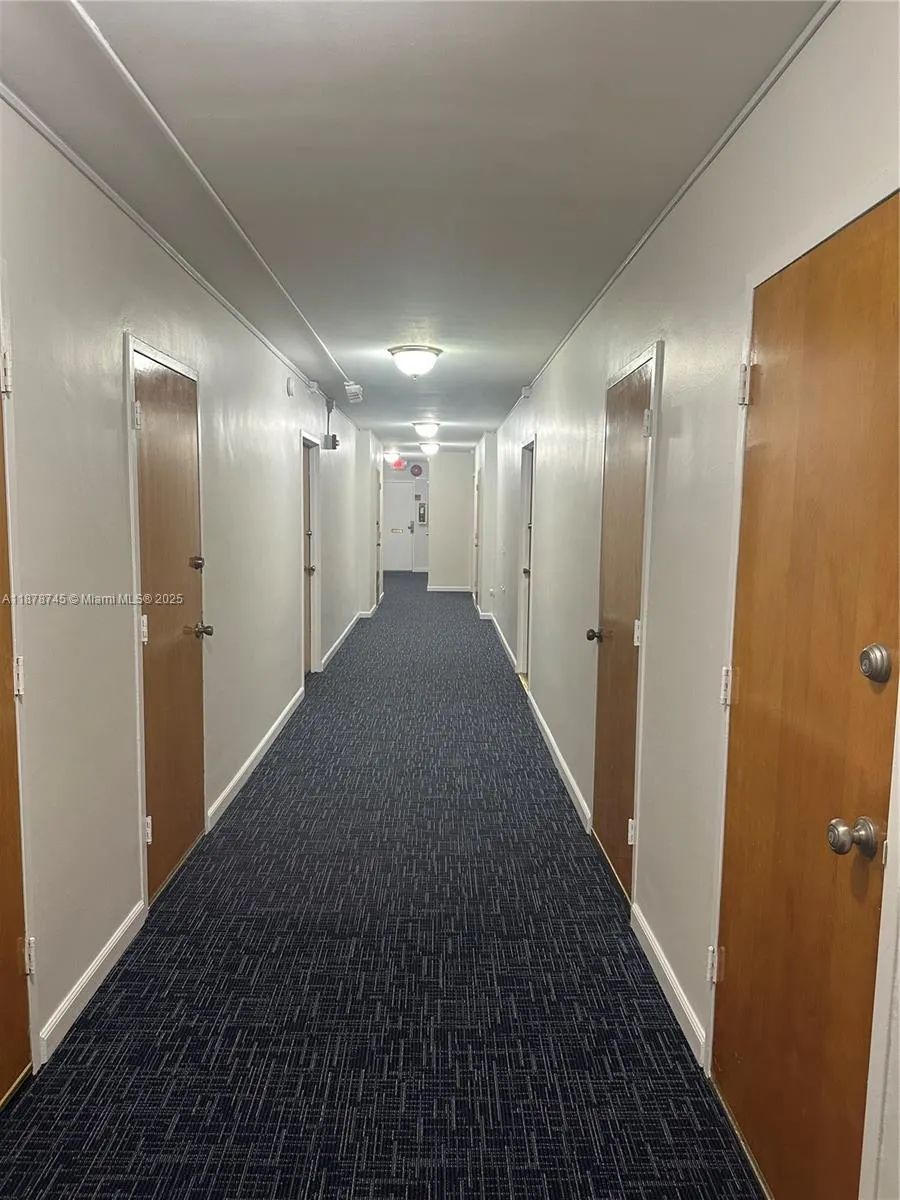 8400 Byron Ave, #2D