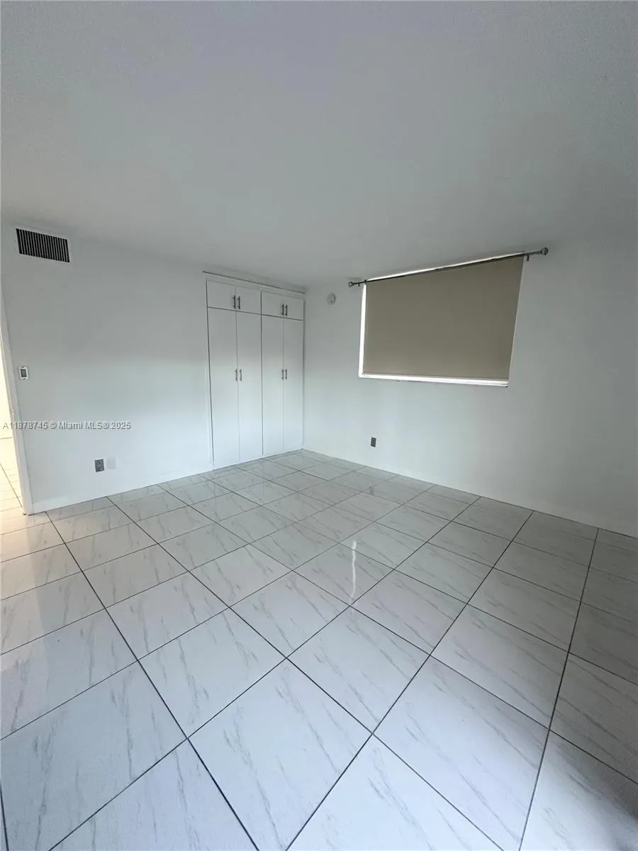 8400 Byron Ave, #2D