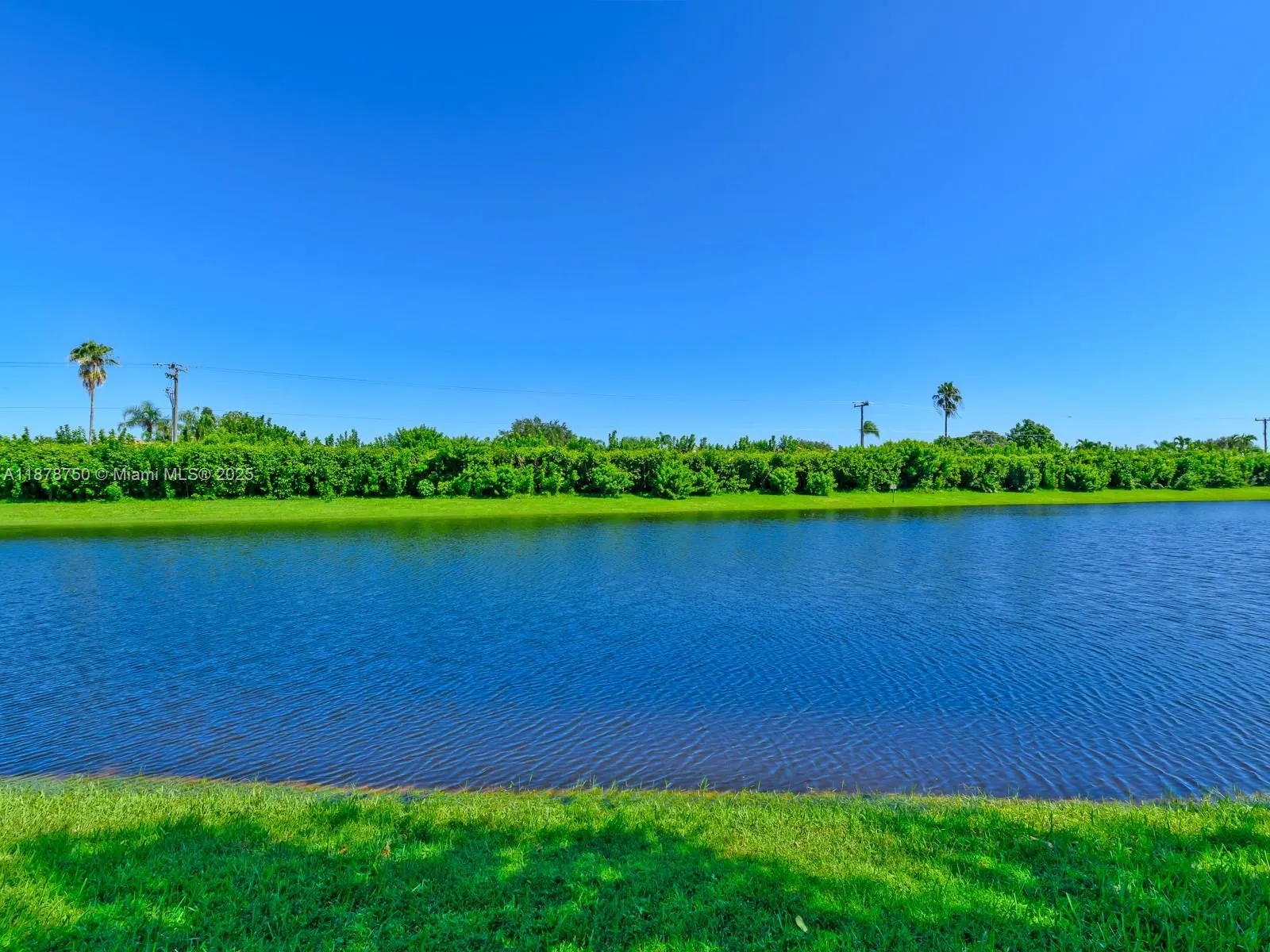 7889 Lake Sands Dr