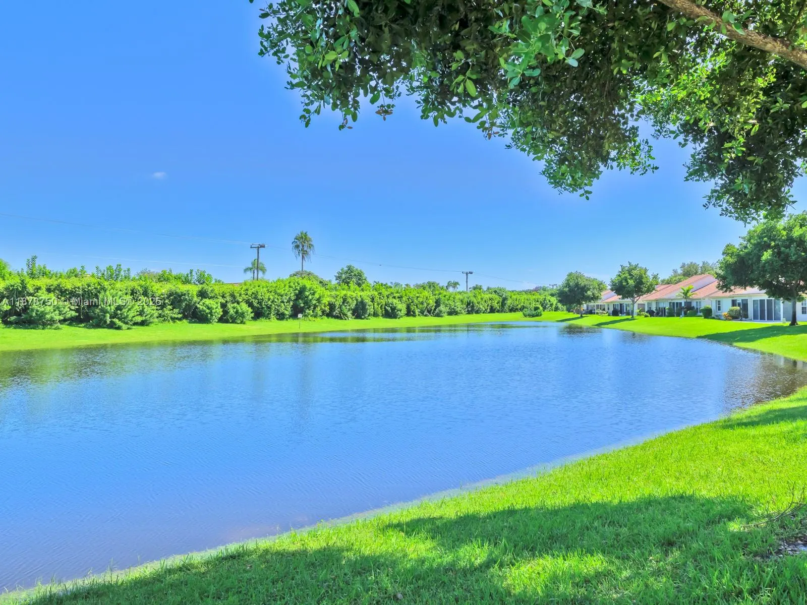 7889 Lake Sands Dr