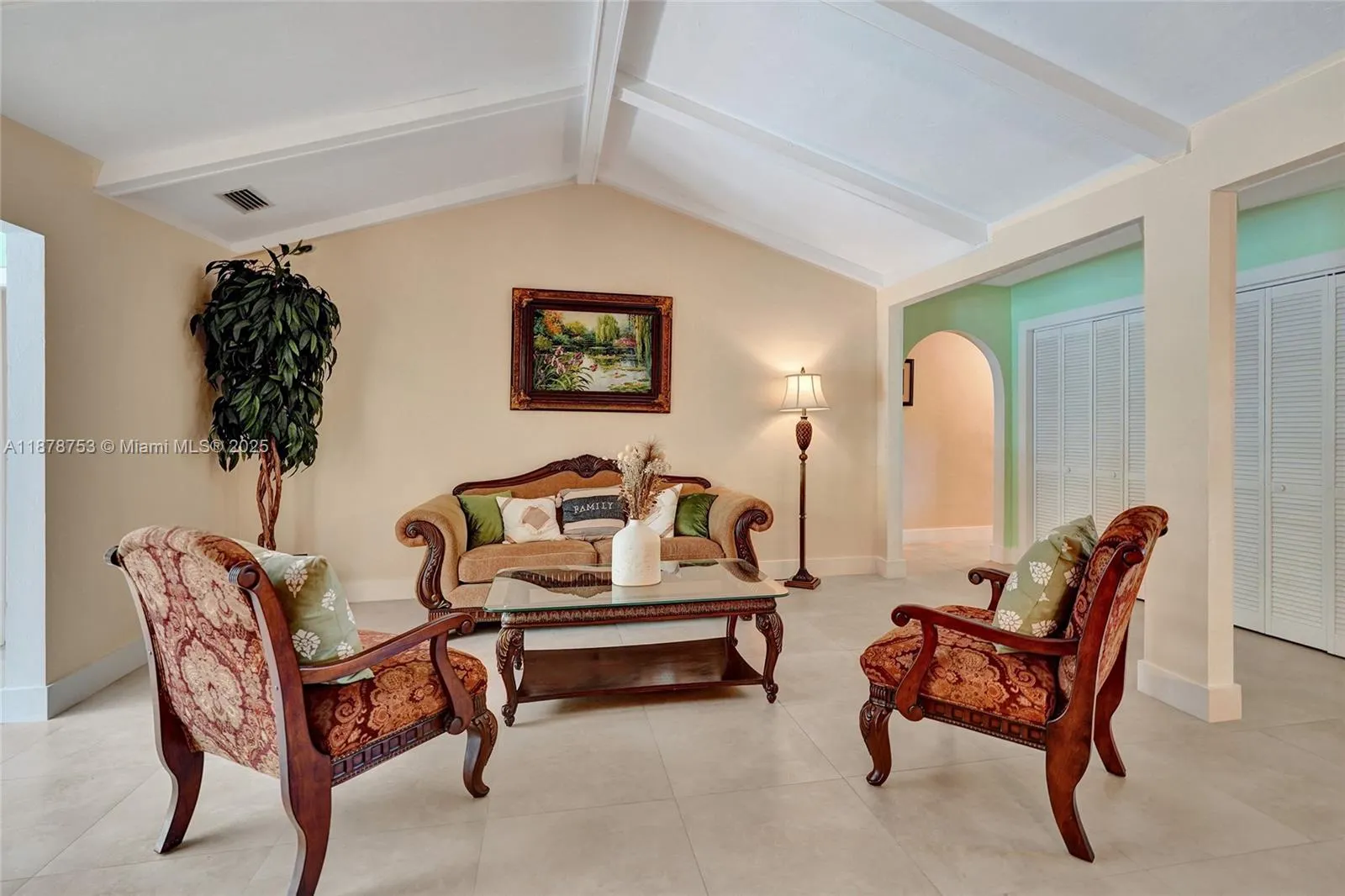 9060 NW 32nd St