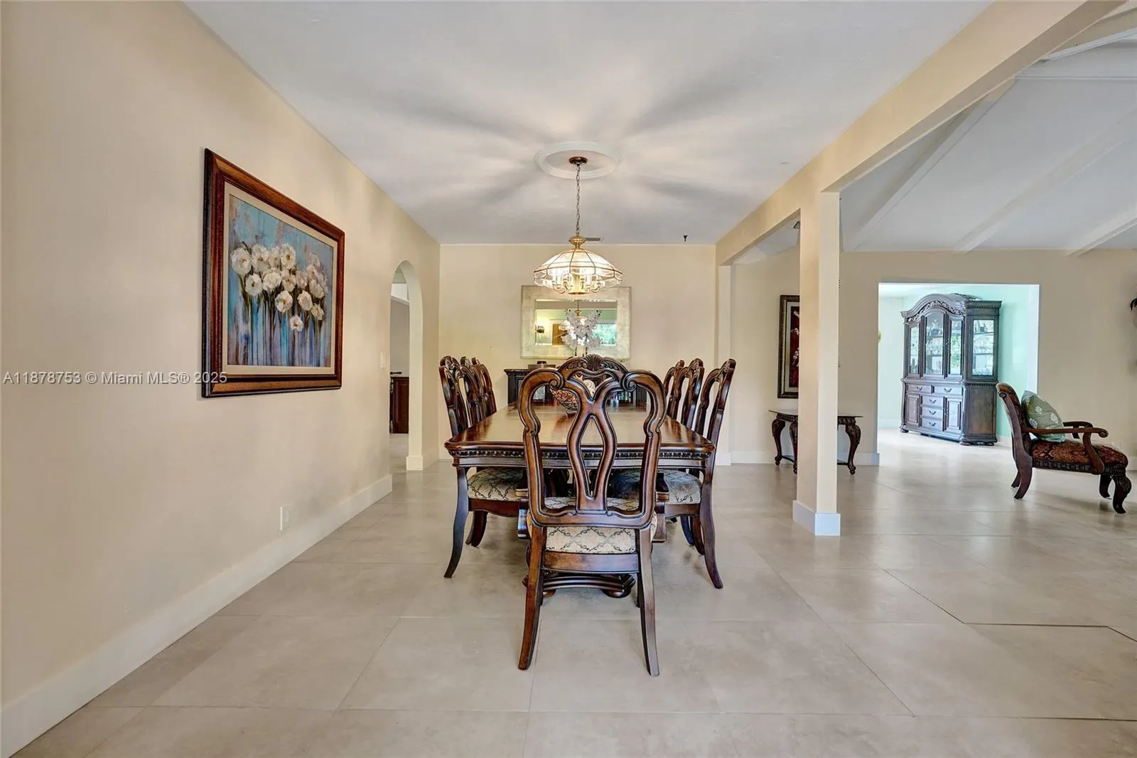 9060 NW 32nd St