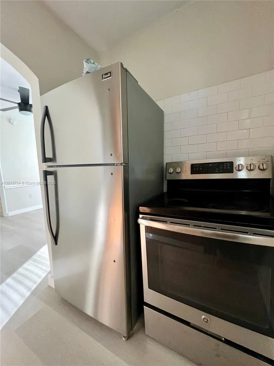 150 NE 59th St