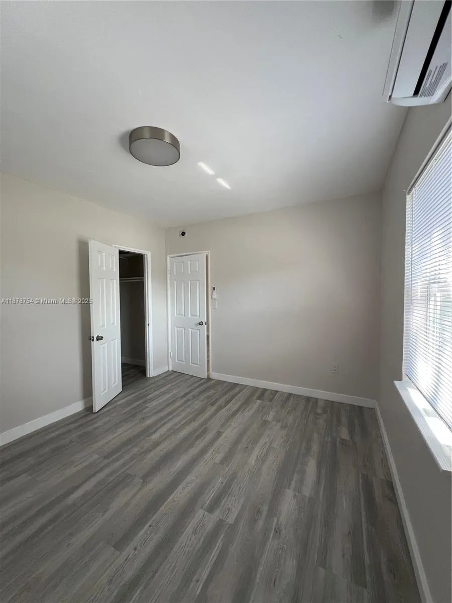 150 NE 59th St