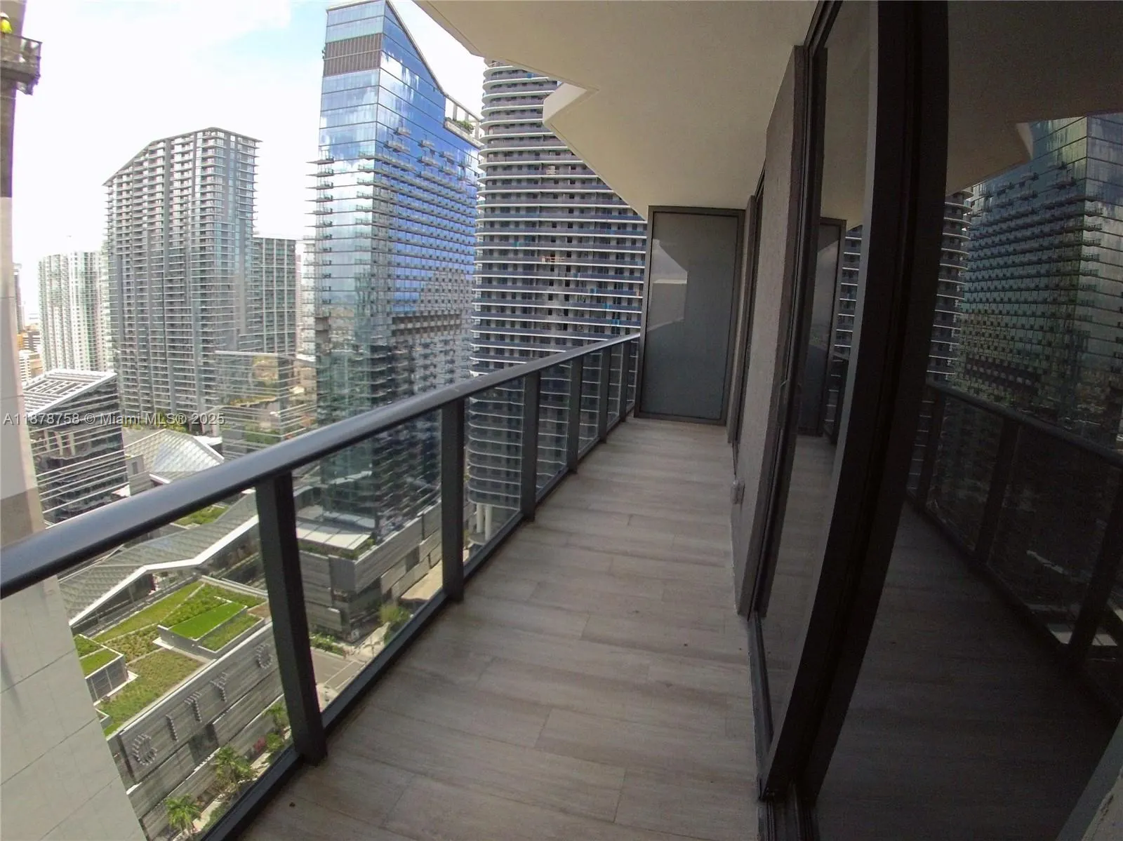 55 SW 9th St, #2810
