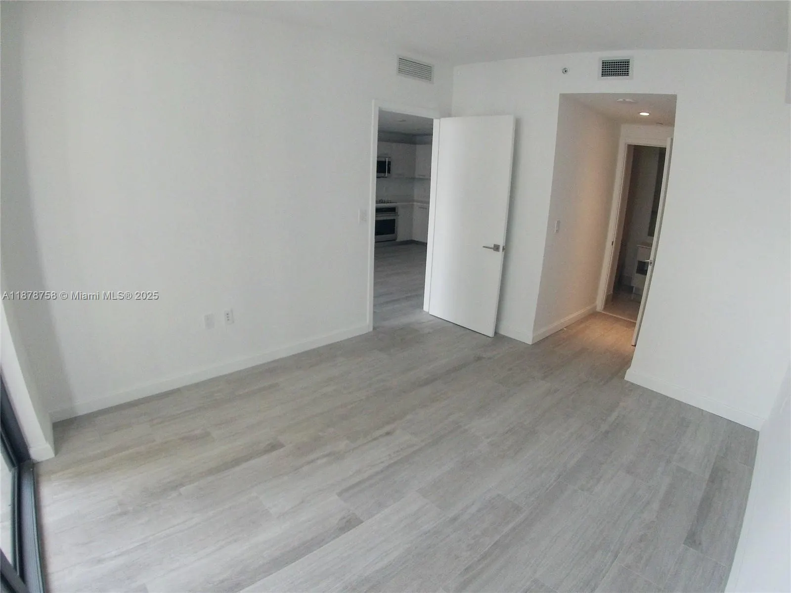 55 SW 9th St, #2810