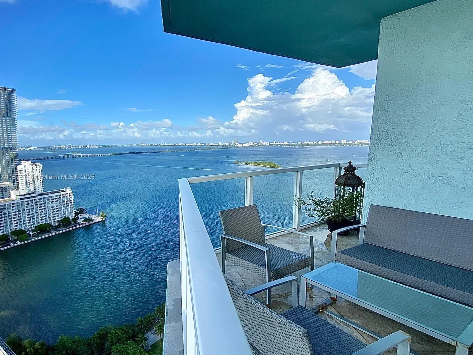 1900 N Bayshore Dr, #3312