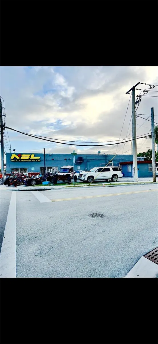 210 SW 22nd Ave