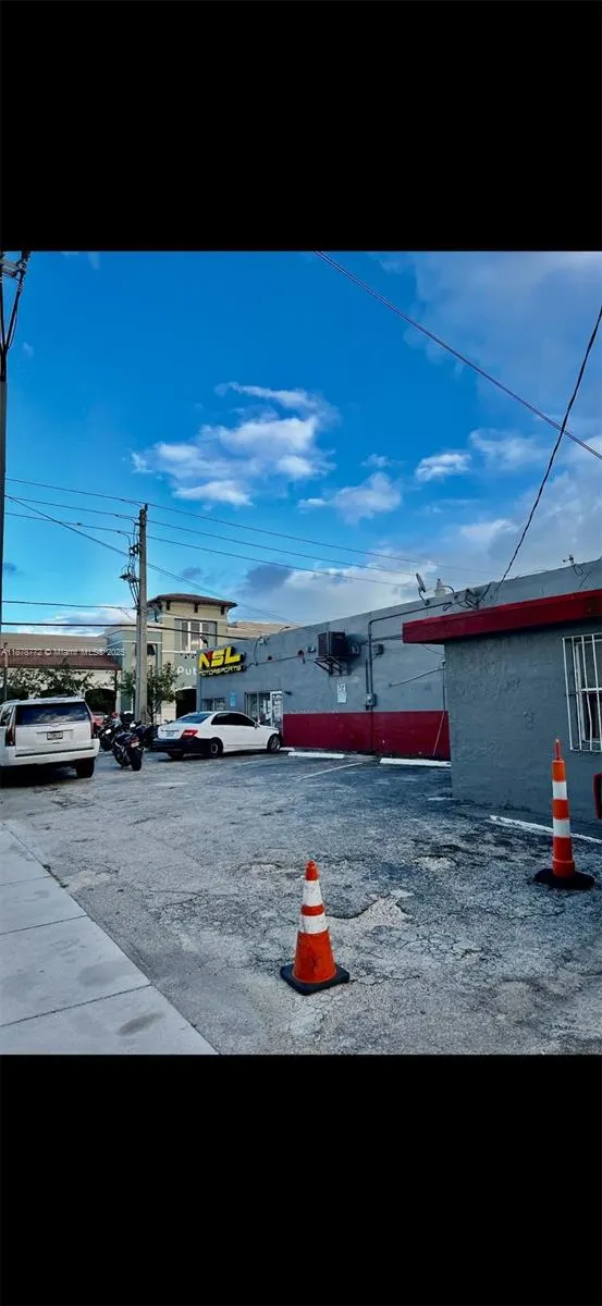 210 SW 22nd Ave