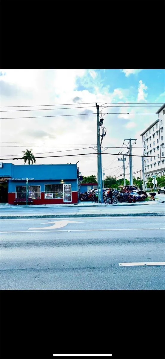 210 SW 22nd Ave