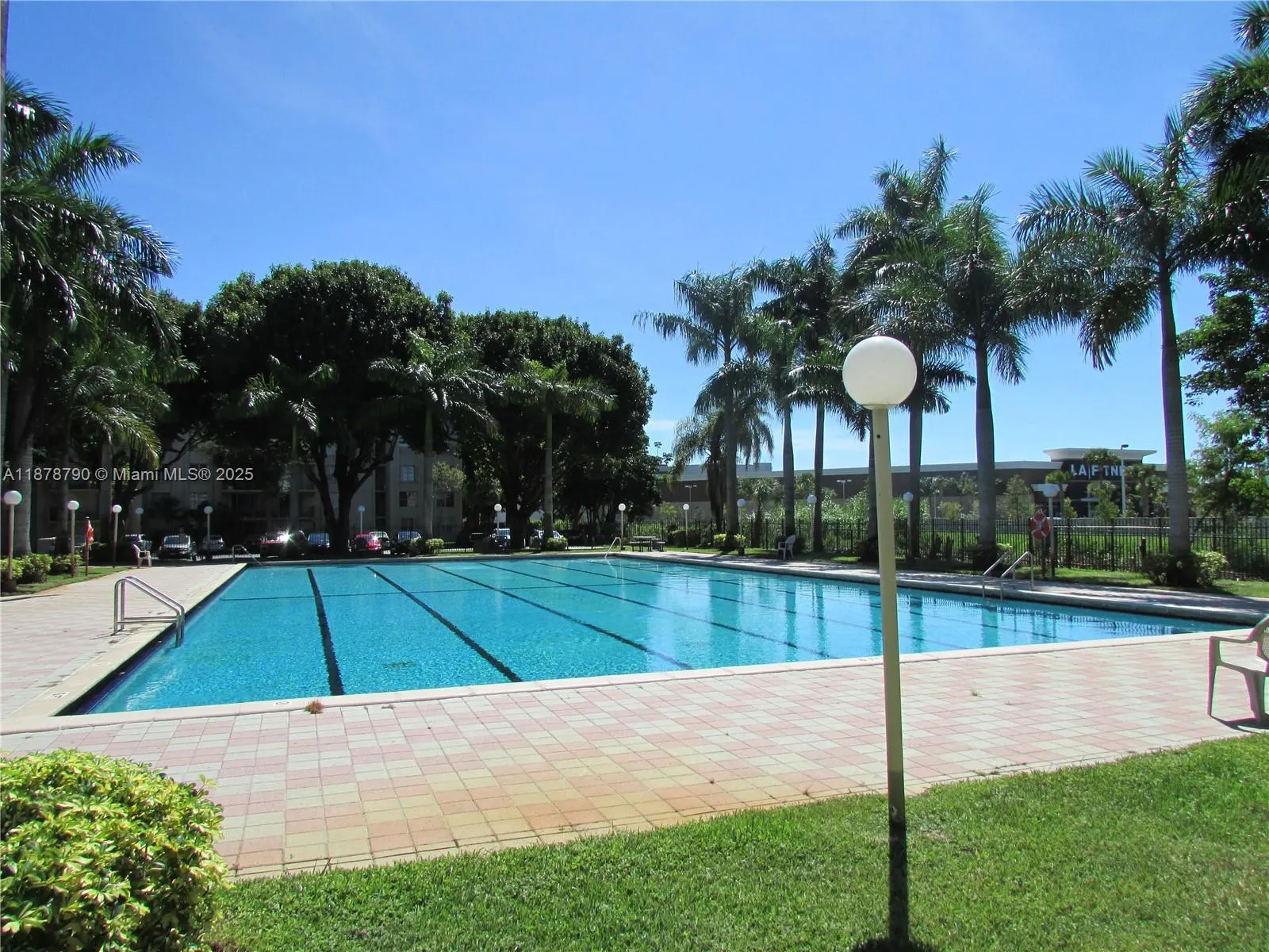 9360 Fontainebleau Blvd, #413