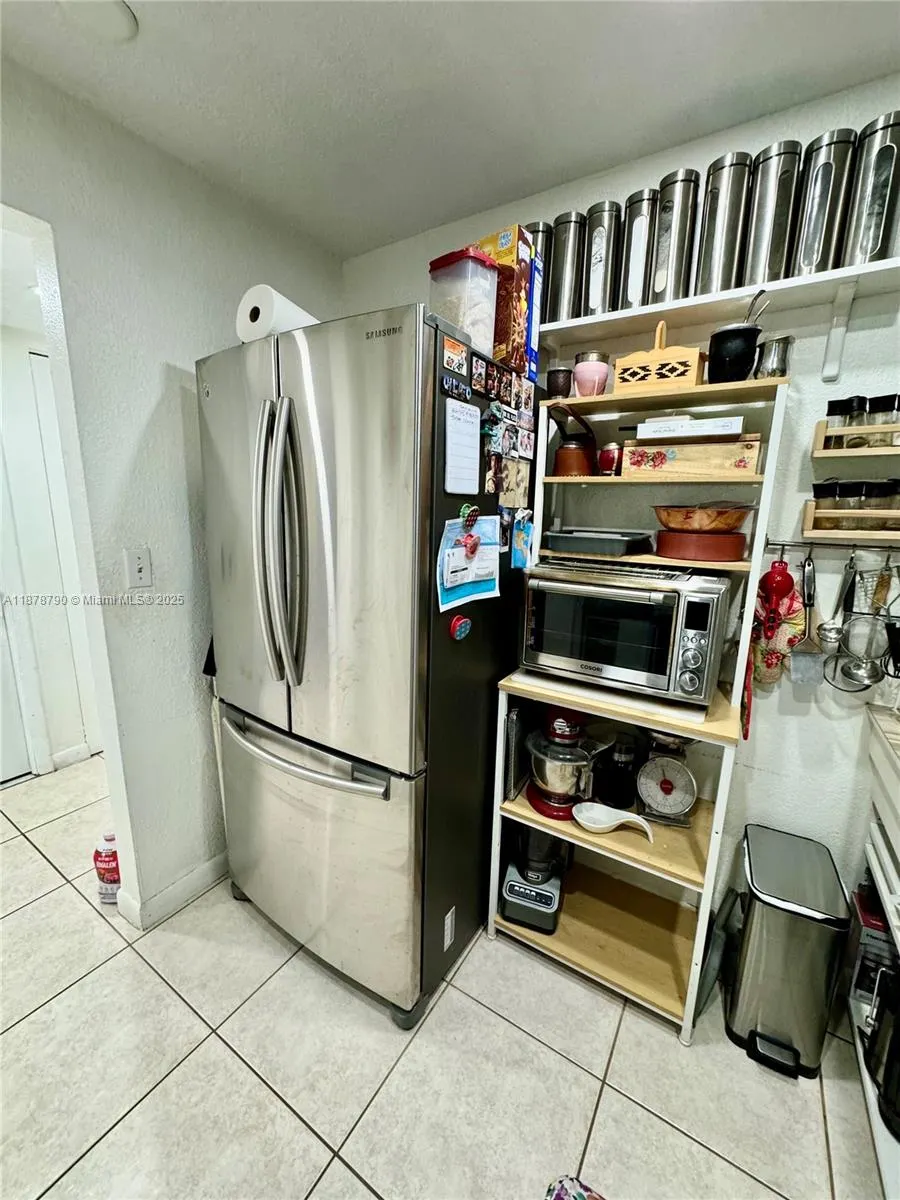 9360 Fontainebleau Blvd, #413