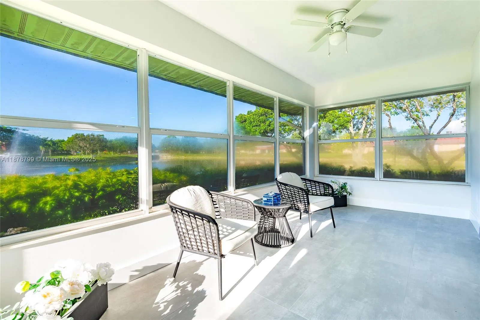 604 Laconia Cir, #B