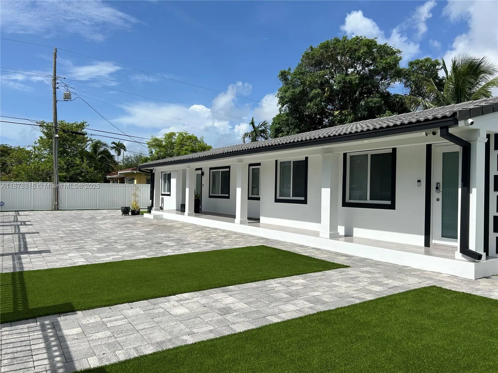 400 SW 47th Ave