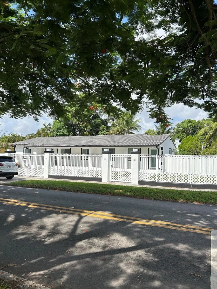 400 SW 47th Ave
