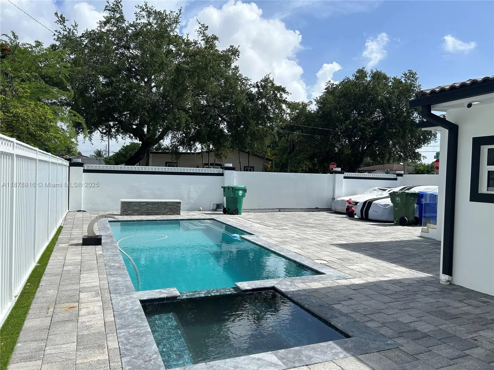 400 SW 47th Ave