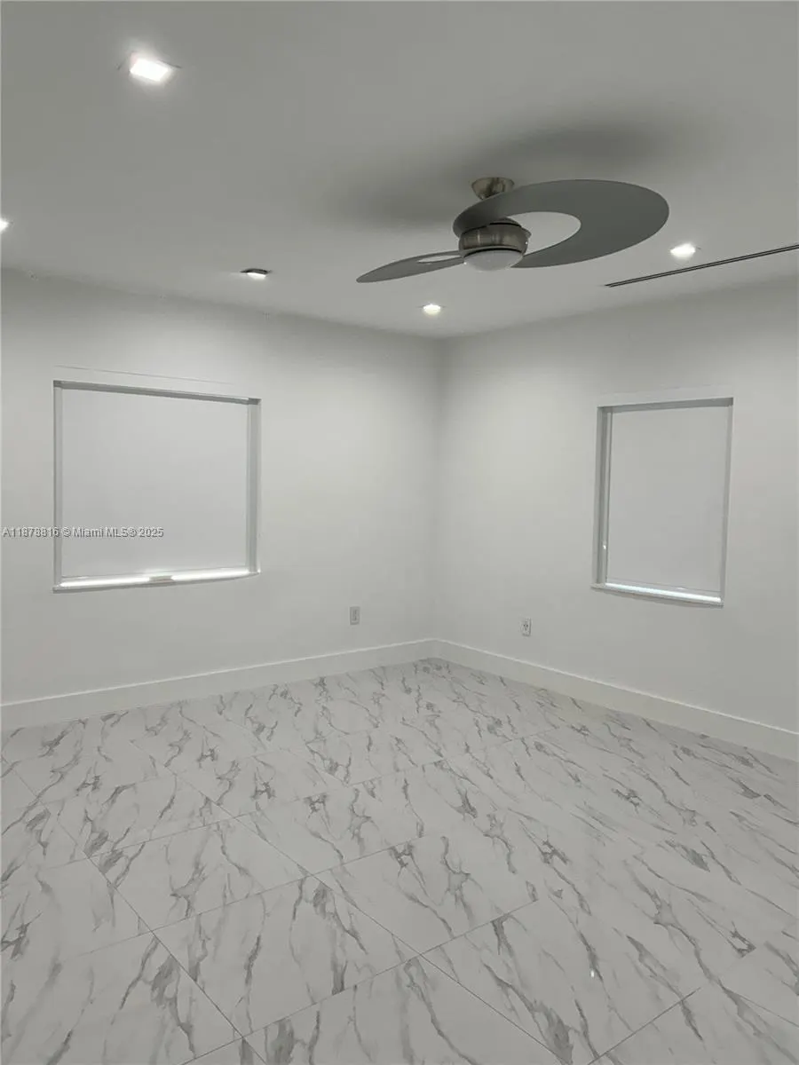 400 SW 47th Ave