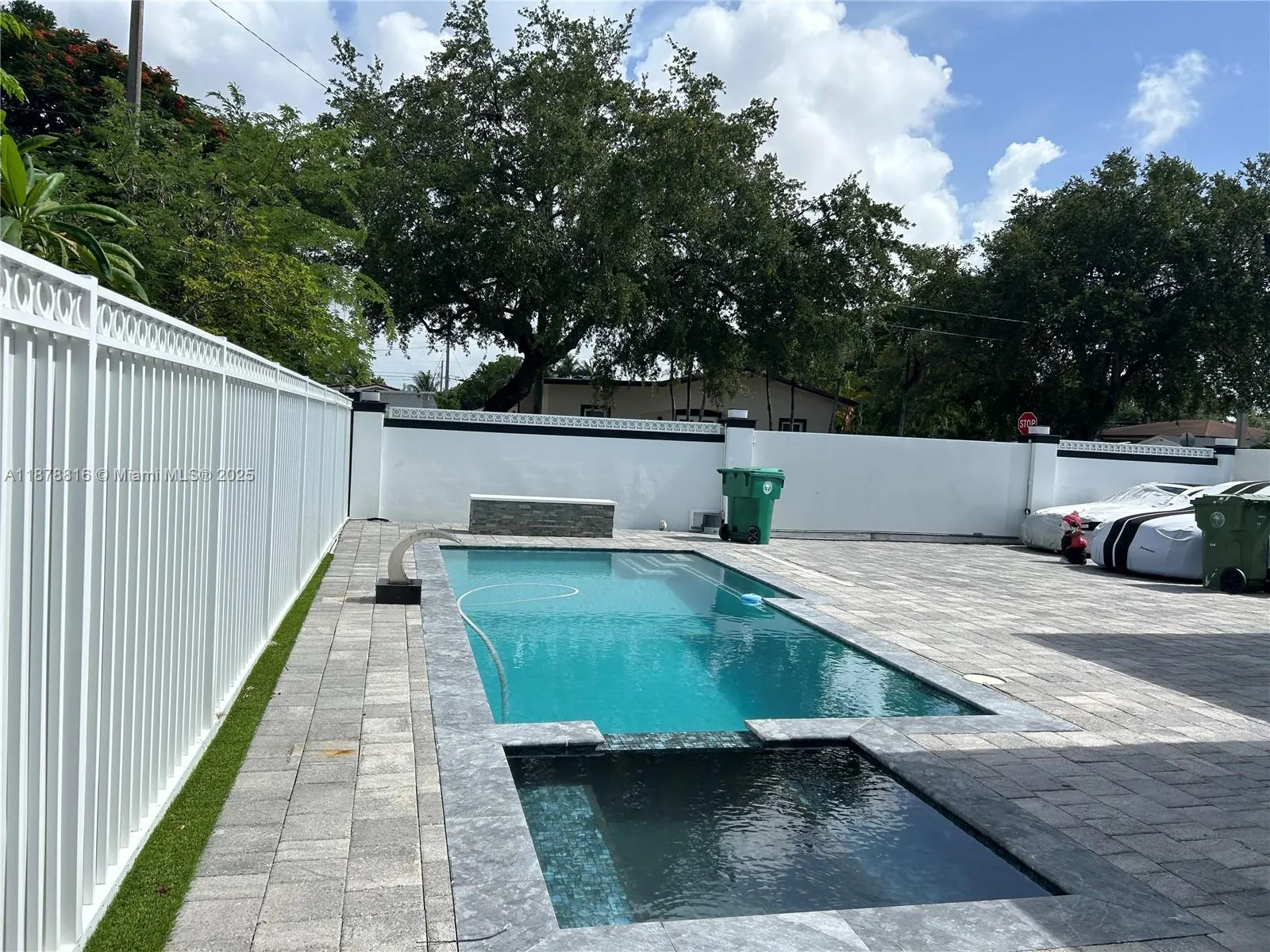 400 SW 47th Ave