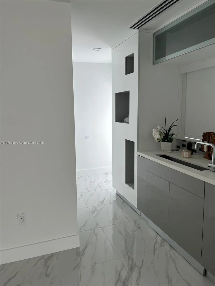 400 SW 47th Ave