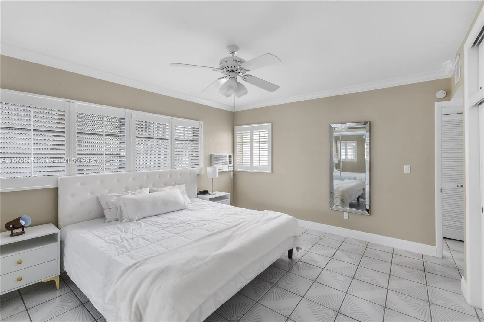 350 Collins Ave, #103