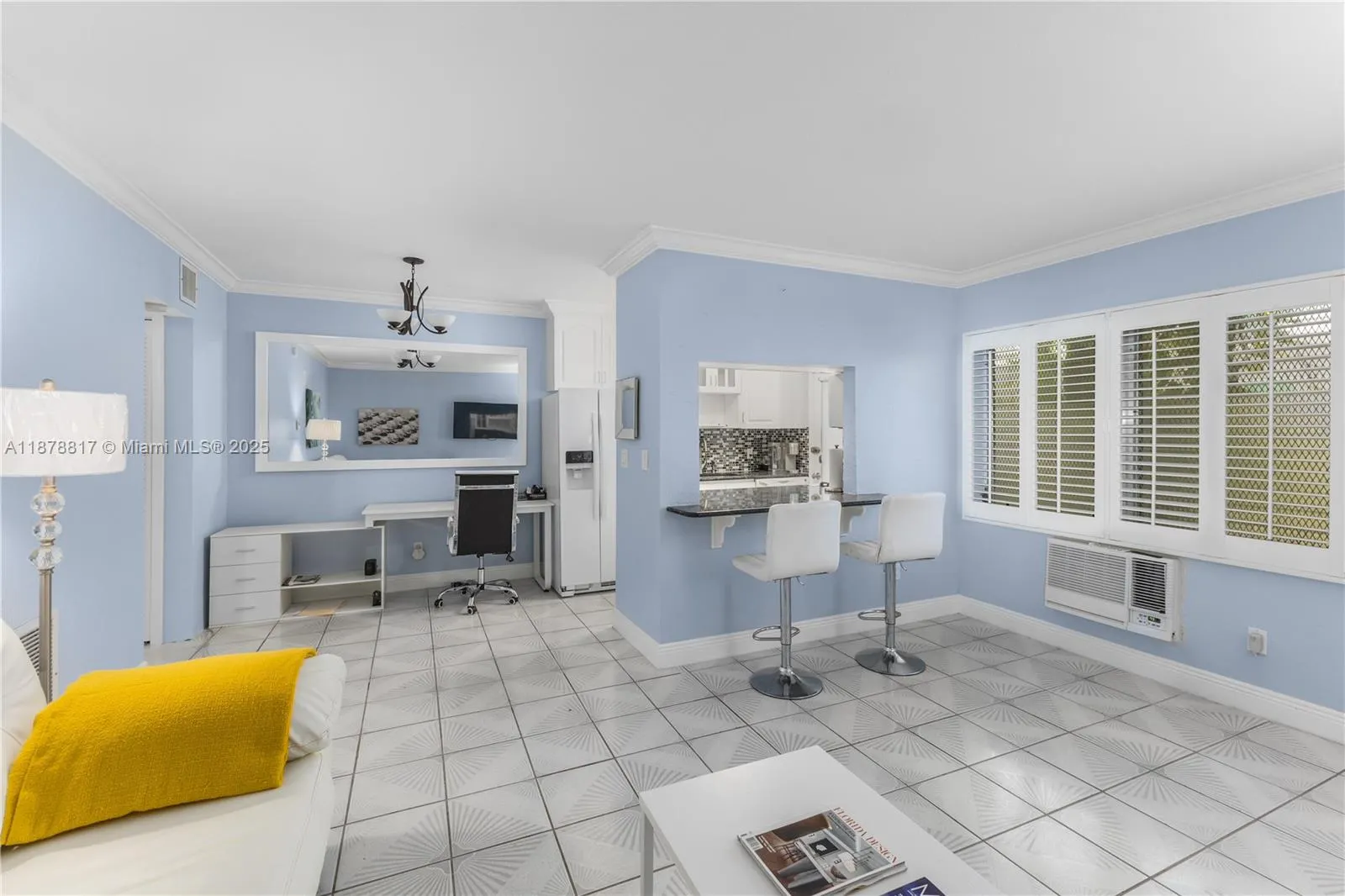 350 Collins Ave, #103