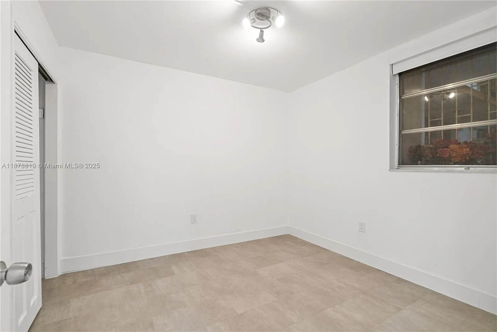 8305 Crespi Blvd, #2D