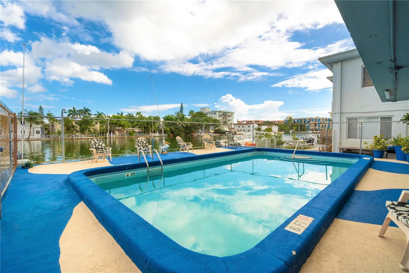 8305 Crespi Blvd, #2D