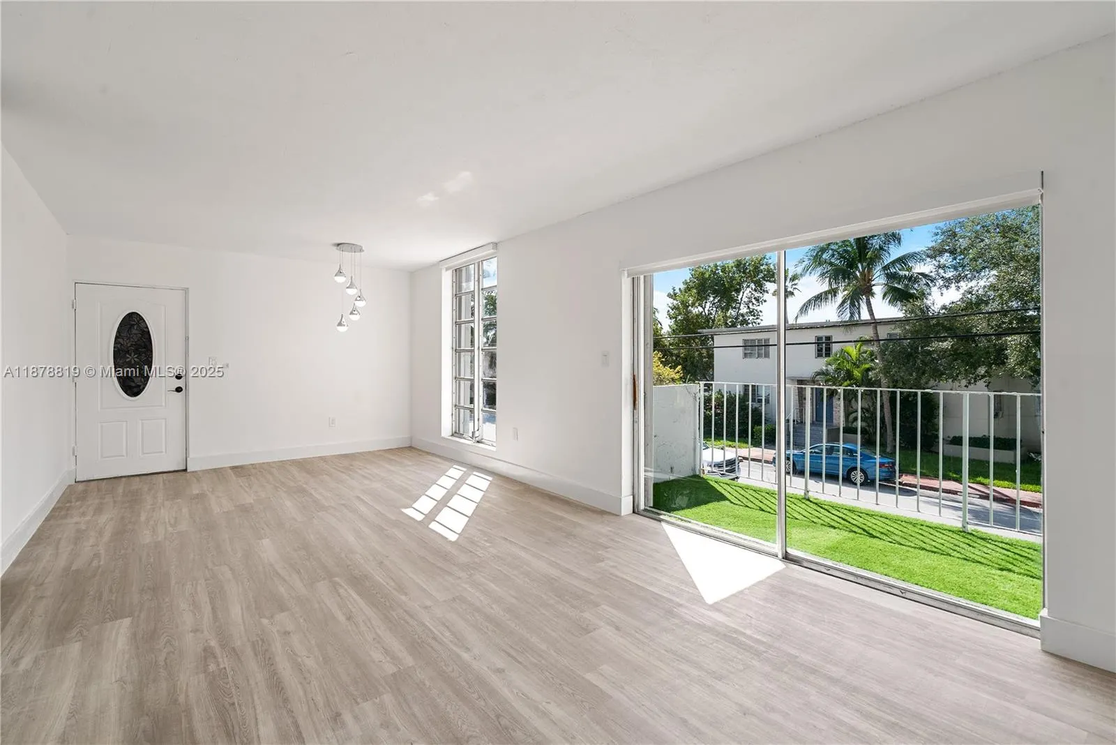 8305 Crespi Blvd, #2D