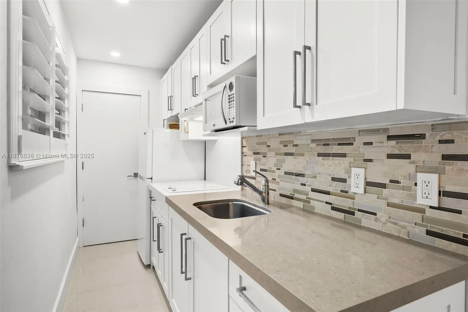 865 W 47th St
