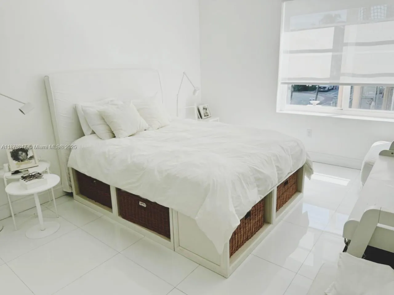1460 Ocean Dr, #303