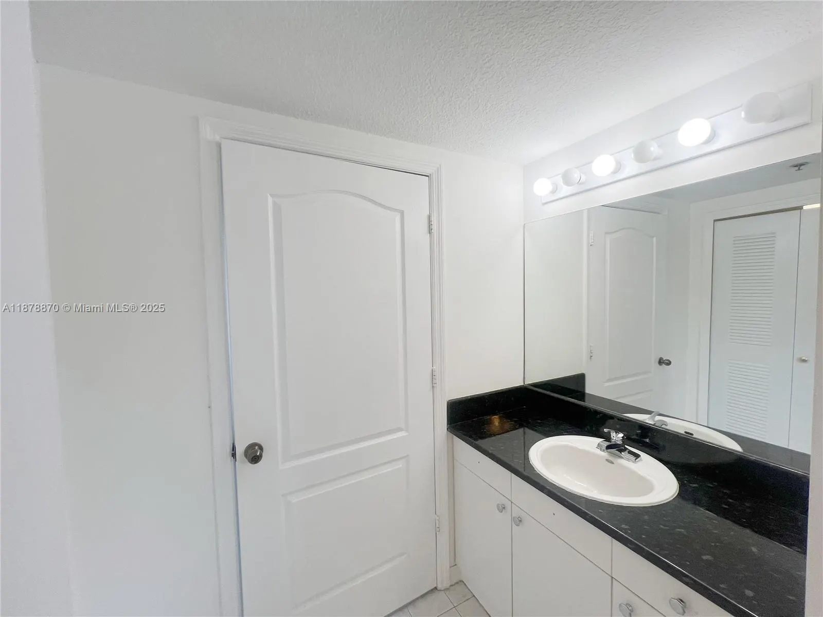 9340 Fontainebleau Blvd, #W206