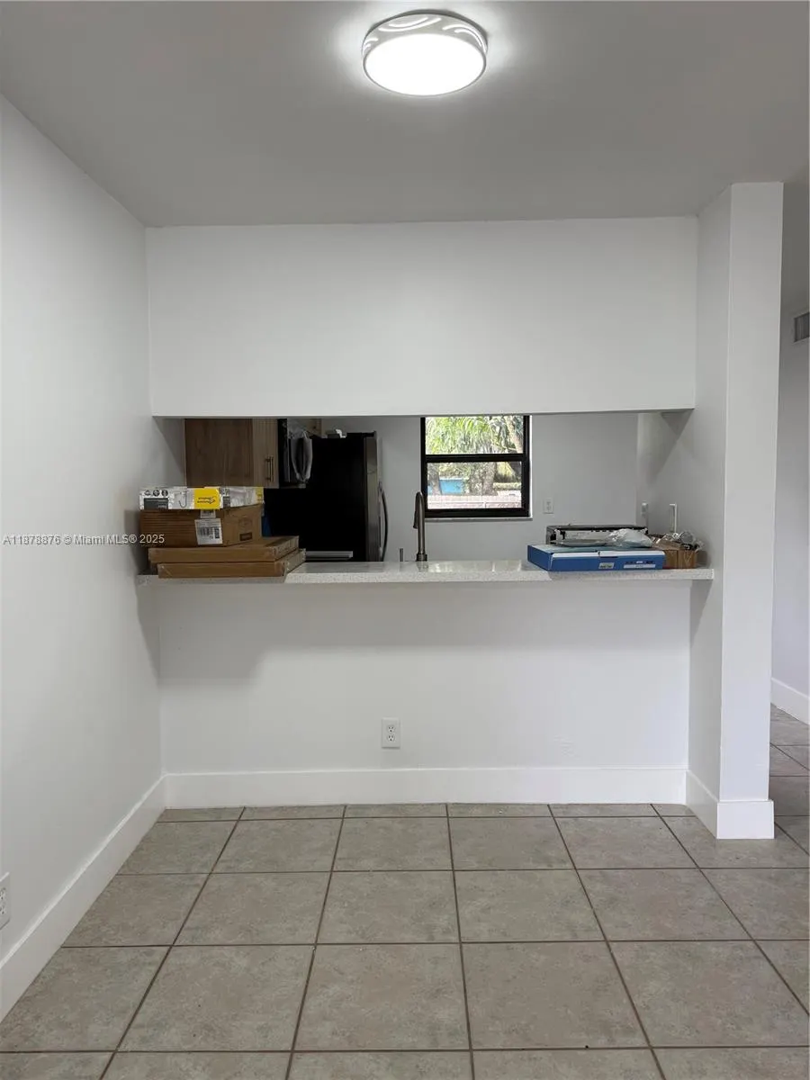 1175 SW 16th Ave, #1