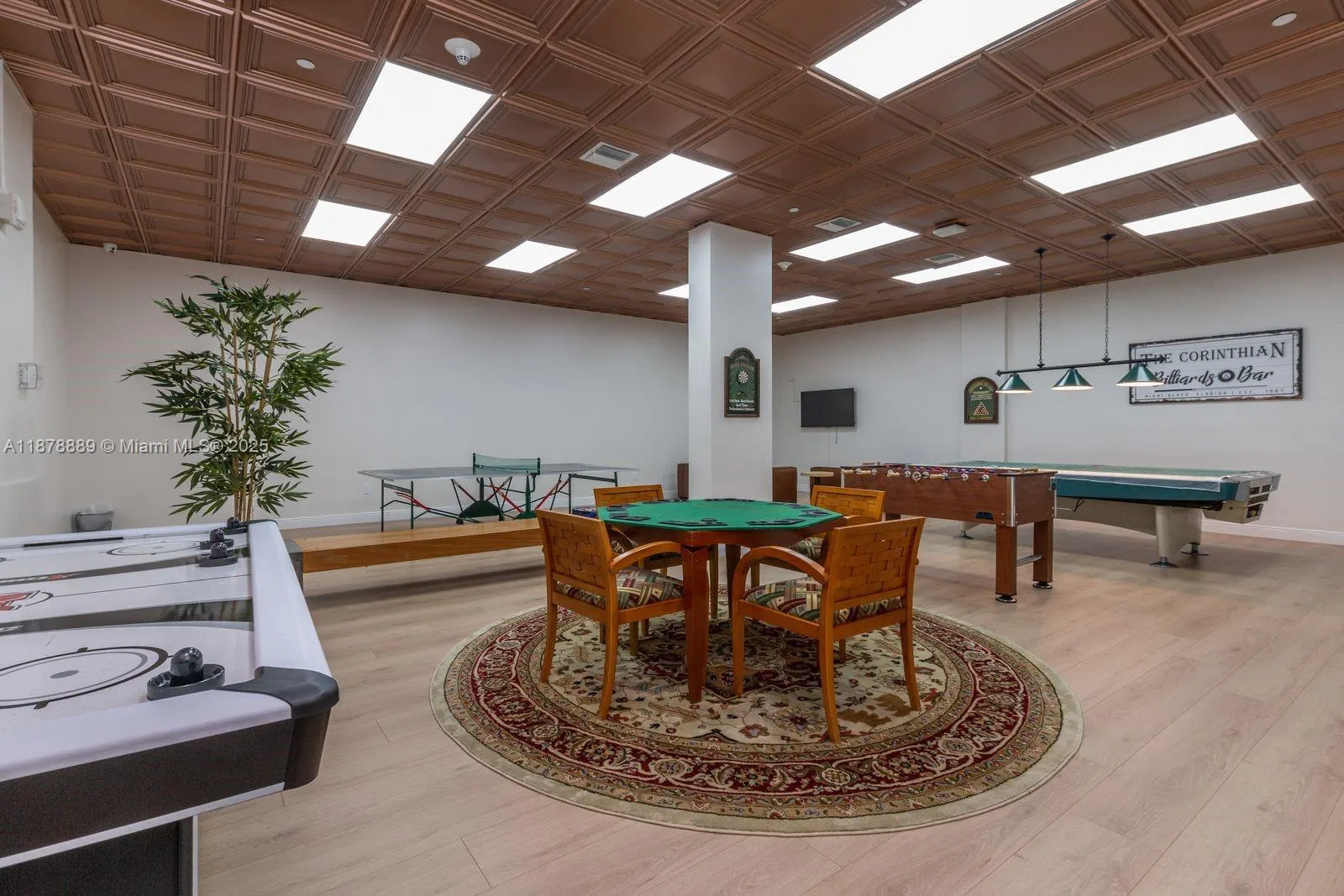 5825 Collins Ave, #2E