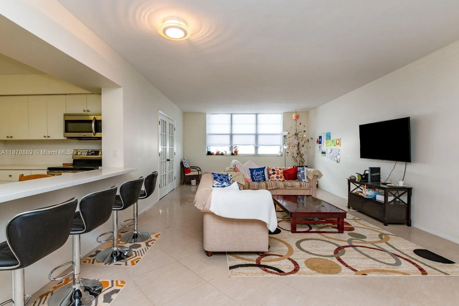 5825 Collins Ave, #2E