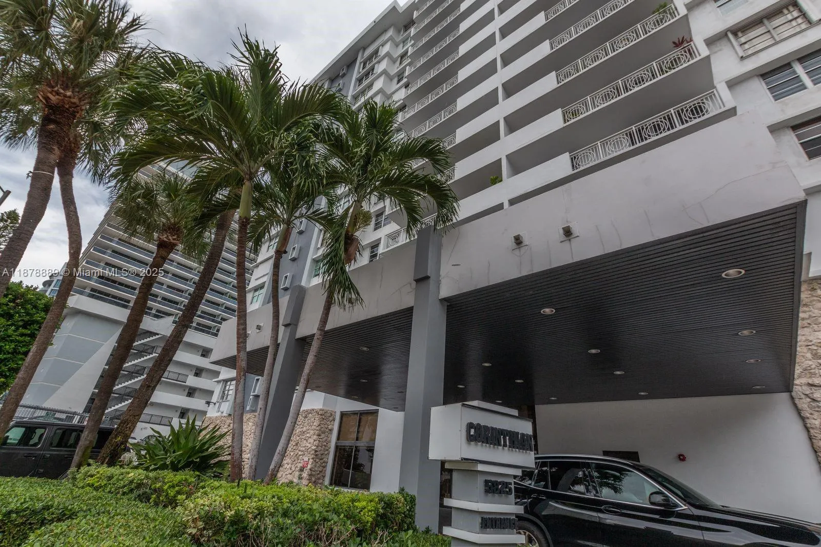 5825 Collins Ave, #2E